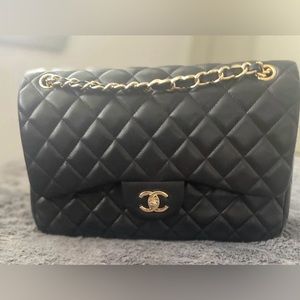 Black LAMBSKIN Chanel bag